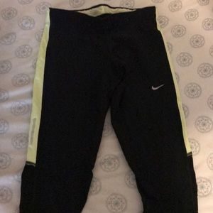 Nike crop leggings